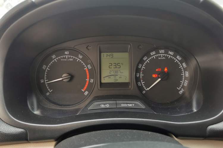 Used Skoda Fabia 2014 1.4L Manual Crystal Edition Instrument Cluster