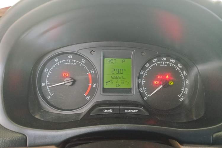 Used Skoda Fabia 2014 1.4L Automatic Crystal Edition Instrument Cluster