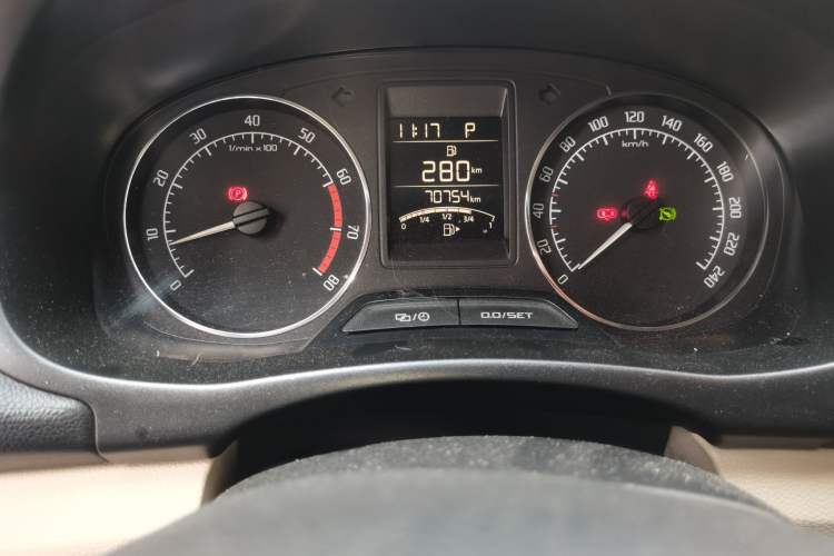 Used Skoda Fabia 2014 1.4L Automatic Crystal Edition Instrument Cluster