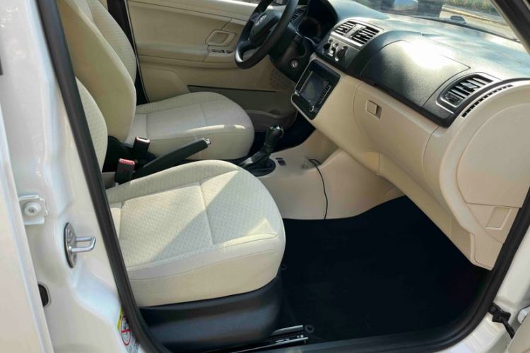 Used Skoda Fabia 2014 1.4L Automatic Crystal Edition Interior 4