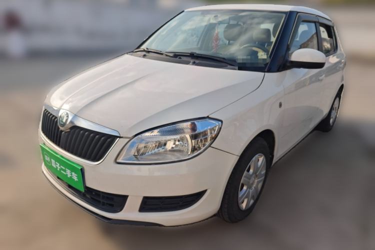 Used Skoda Fabia 2014 1.4L Manual Crystal Edition Guazi used car, China used car export, Used car for sale, Used cars, Cheapest cars for sale