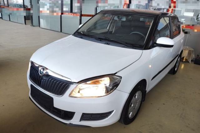 Used Skoda Fabia 2014 1.4L Automatic Crystal Edition