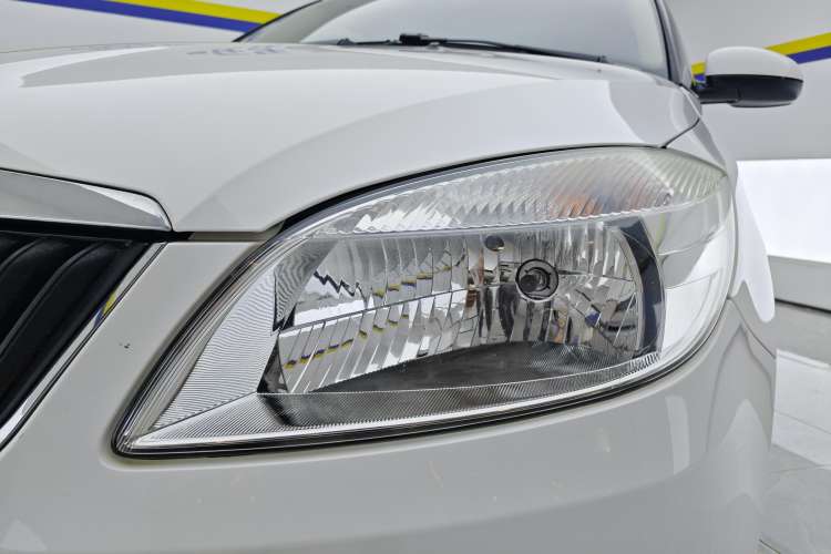 Used Skoda Fabia 2014 1.4L Manual Jingling Edition Left Front Headlight