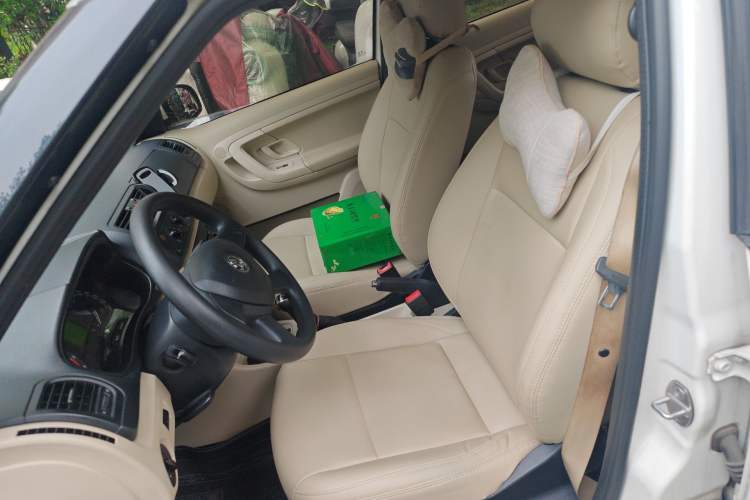 Used Skoda Fabia 2014 1.4L Automatic Crystal Edition Left Front Seat