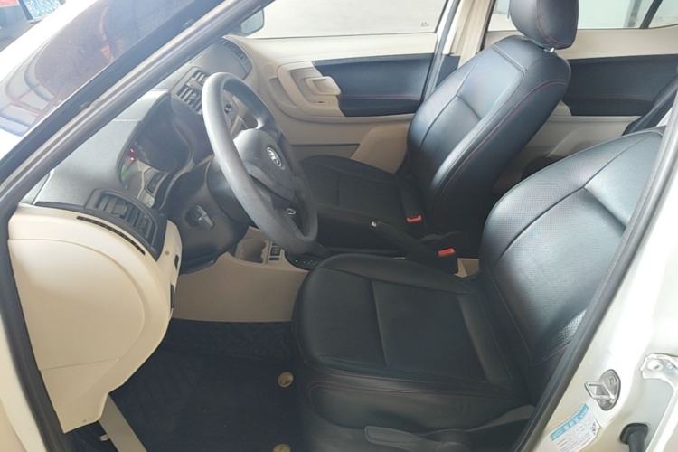 Used Skoda Fabia 2014 1.4L Automatic Crystal Edition Left Front Seat