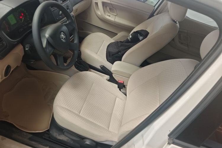 Used Skoda Fabia 2014 1.4L Automatic Crystal Edition Left Front Seat
