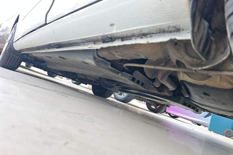 Used Skoda Fabia 2014 1.4L Automatic Crystal Edition Left Side Sill