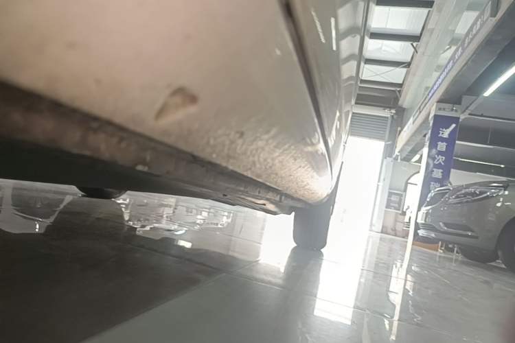 Used Skoda Fabia 2014 1.4L Manual Crystal Edition Left Side Sill