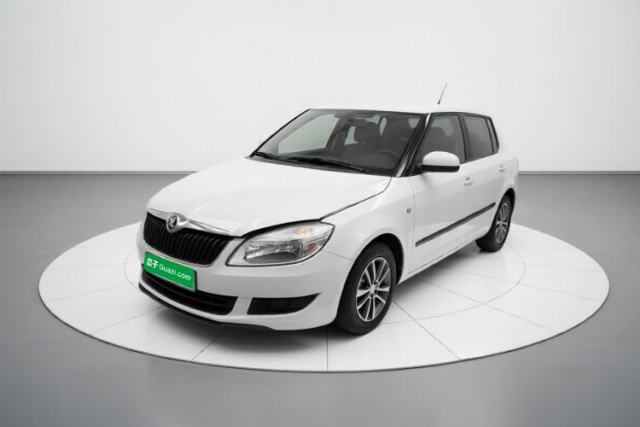 Skoda Fabia 2014 1.4L Automatic Crystal Edition usado
