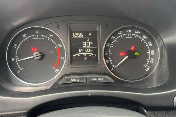 Used Skoda Fabia 2014 1.6L Automatic Sport Edition Odometer Close Up