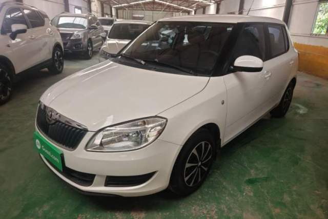 Used Skoda Fabia 2014 1.4L Automatic Crystal Edition