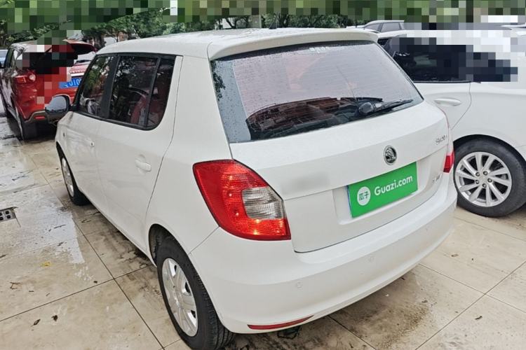 Used Skoda Fabia 2014 1.4L Automatic Crystal Edition Rear Left 45 Deg