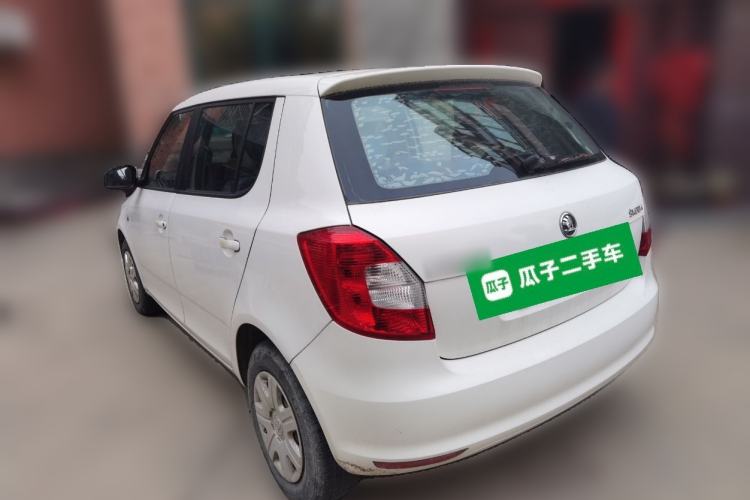 Used Skoda Fabia 2014 1.4L Automatic Crystal Edition Rear Left 45 Deg