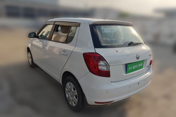 Used Skoda Fabia 2014 1.4L Manual Crystal Edition Rear Left 45 Deg