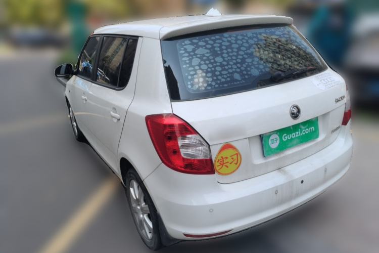 Used Skoda Fabia 2014 1.4L Automatic Crystal Edition Rear Left 45 Deg