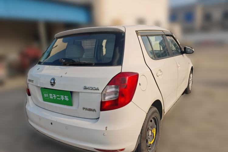 Used Skoda Fabia 2014 1.4L Manual Crystal Edition Rear Right 45 Deg