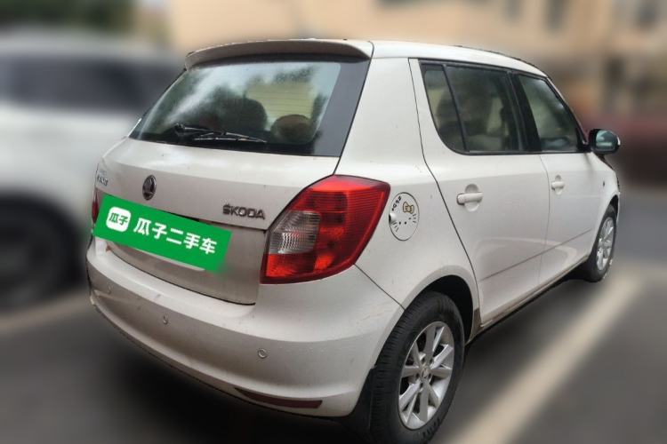 Used Skoda Fabia 2014 1.4L Manual Crystal Edition Rear Right 45 Deg