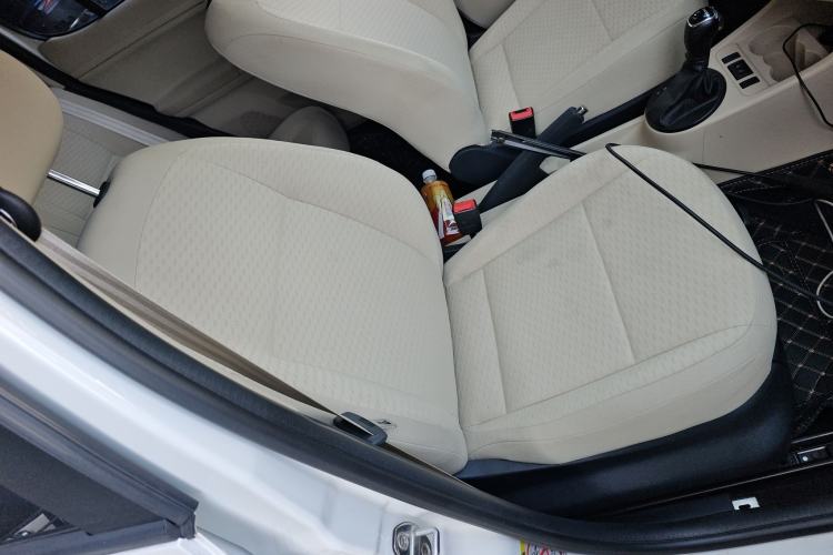 Used Skoda Fabia 2014 1.4L Automatic Crystal Edition Right Front Seat