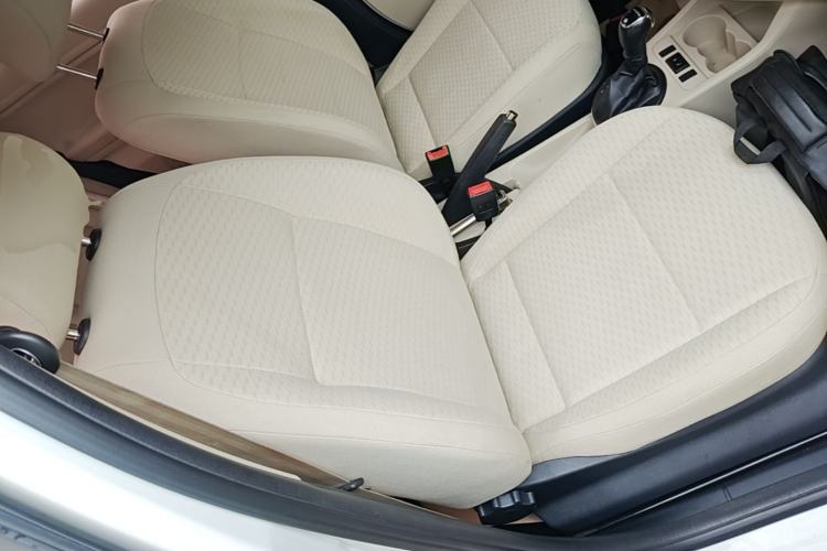 Used Skoda Fabia 2014 1.4L Automatic Crystal Edition Right Front Seat