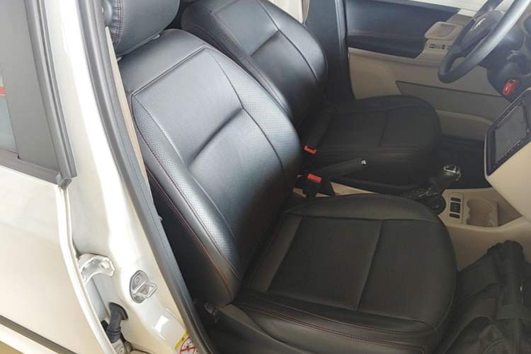 Used Skoda Fabia 2014 1.4L Automatic Crystal Edition Right Front Seat