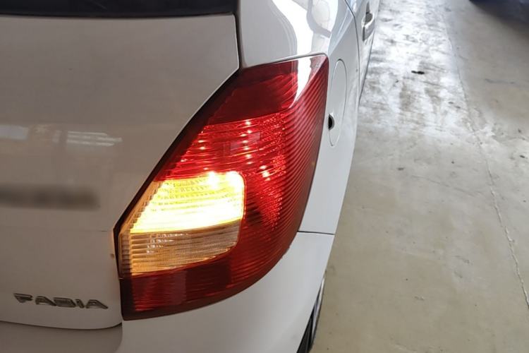 Used Skoda Fabia 2014 1.4L Automatic Crystal Edition Right Rear Taillight
