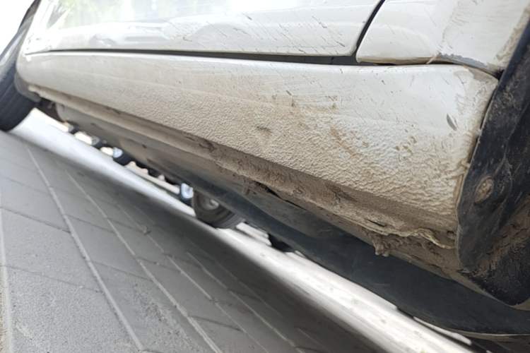 Used Skoda Fabia 2014 1.4L Manual Crystal Edition Right Side Sill