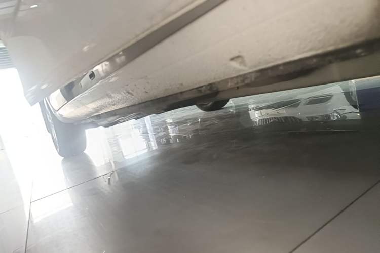 Used Skoda Fabia 2014 1.4L Manual Crystal Edition Right Side Sill