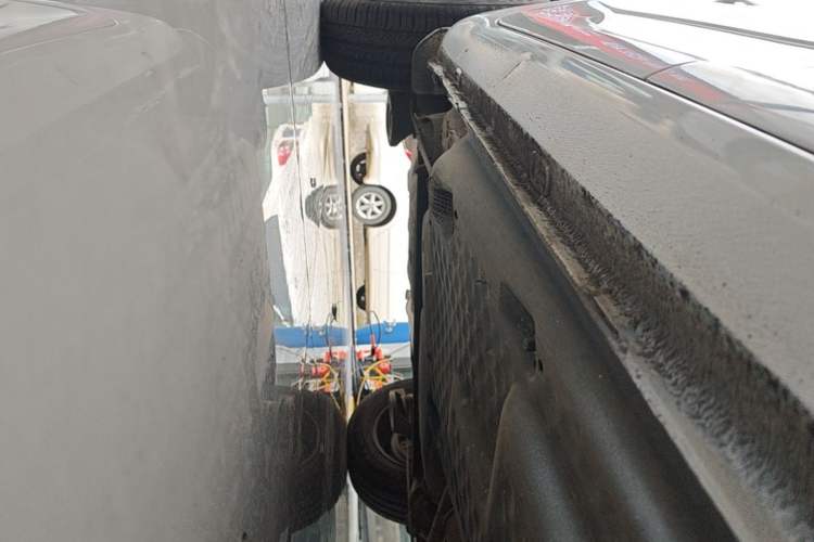 Used Skoda Fabia 2014 1.4L Automatic Crystal Edition Right Side Sill