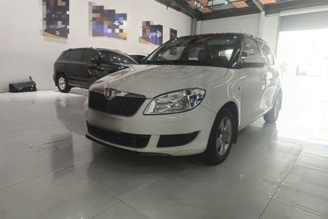 Used Skoda Fabia 2014 1.4L Manual Crystal Edition
