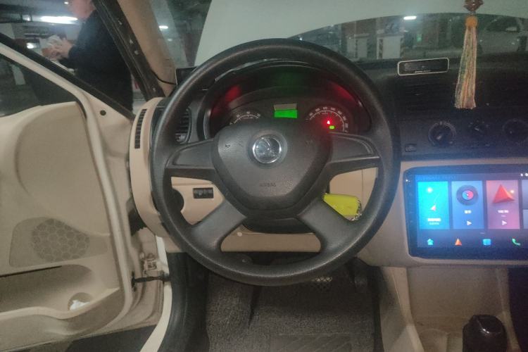 Used Skoda Fabia 2014 1.4L Automatic Crystal Edition Steering Wheel