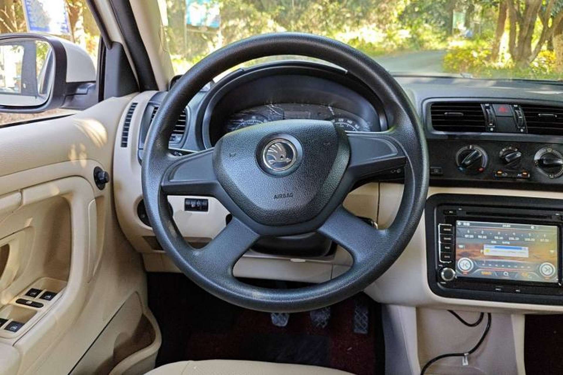 Used Skoda Fabia 2014 1.4L Manual Crystal Edition Steering Wheel
