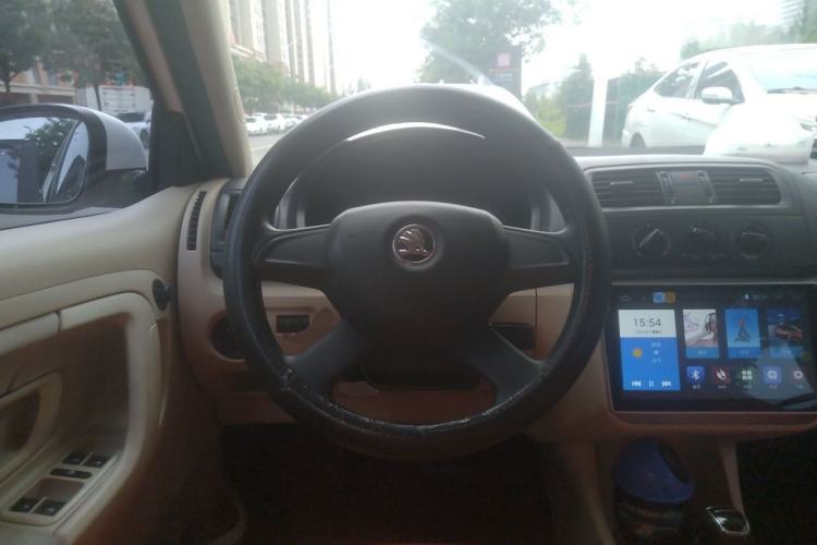 Used Skoda Fabia 2014 1.4L Automatic Crystal Edition Steering Wheel