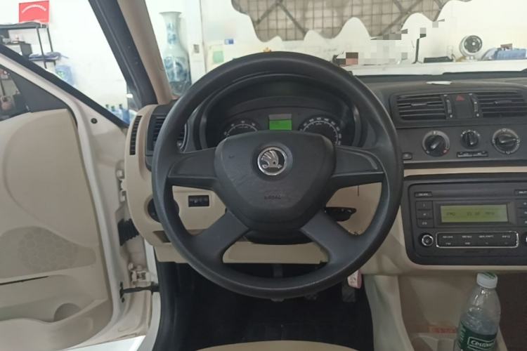 Used Skoda Fabia 2014 1.4L Manual Crystal Edition Steering Wheel