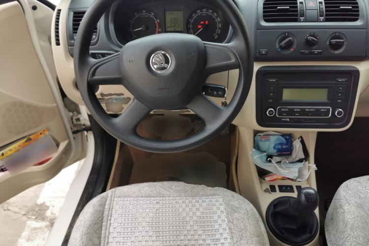 Used Skoda Fabia 2014 1.4L Manual Crystal Edition Steering Wheel