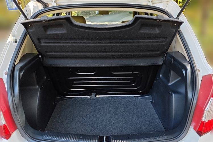 Used Skoda Fabia 2014 1.4L Manual Crystal Edition Trunk
