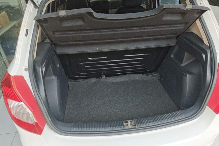 Used Skoda Fabia 2014 1.4L Automatic Crystal Edition Trunk