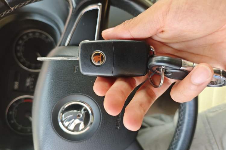 Used Skoda Fabia 2014 1.4L Automatic Crystal Edition Vehicle Key