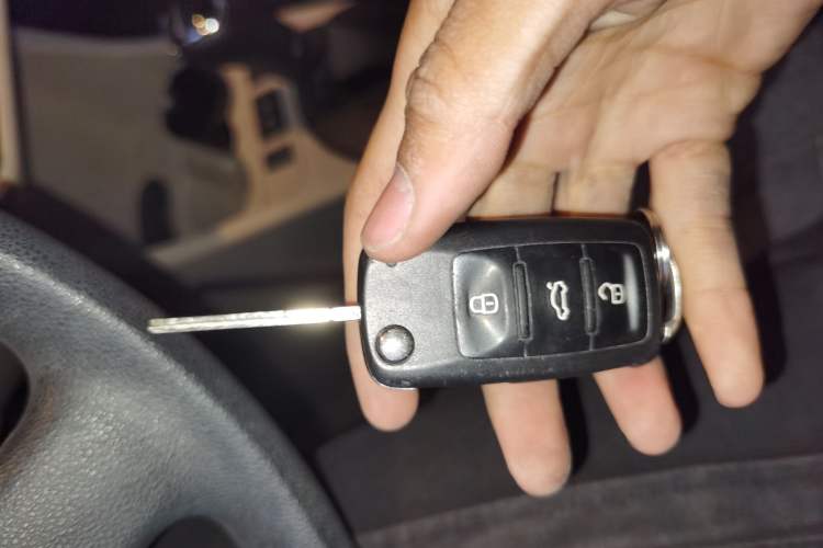 Used Skoda Fabia 2014 1.4L Automatic Crystal Edition Vehicle Key