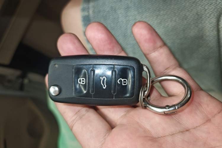 Used Skoda Fabia 2014 1.4L Automatic Crystal Edition Vehicle Key