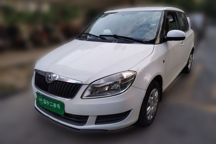Used Skoda Fabia 2014 1.4L Manual Crystal Edition Guazi used car, China used car export, Used car for sale, Used  cars, Cheapest cars for sale