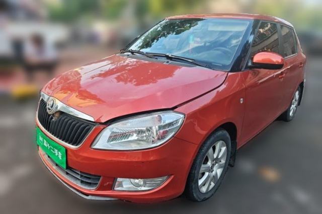 Used Skoda Fabia 2014 1.4L Automatic Crystal Edition