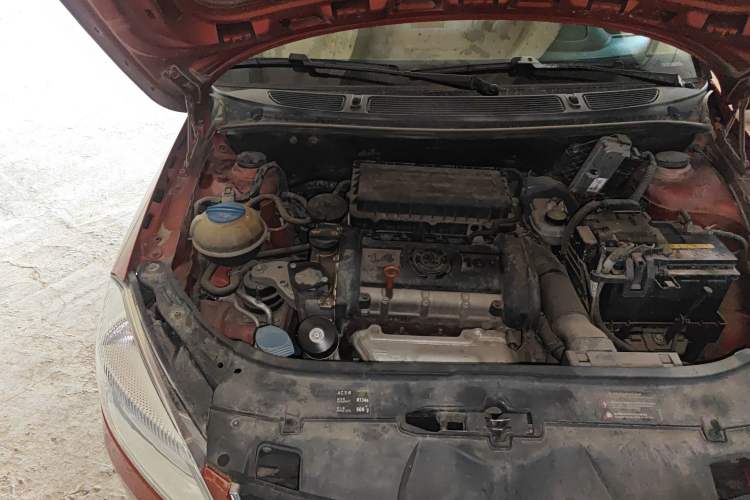 Used Skoda Fabia 2014 1.4L Automatic Crystal Edition Engine Bay Right
