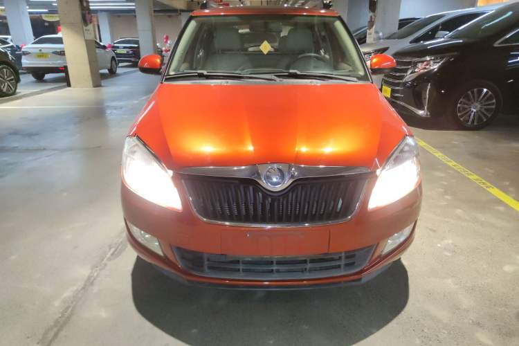 Used Skoda Fabia 2014 1.4L Automatic Crystal Edition Exterior 1