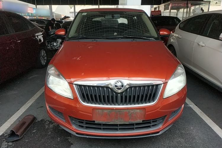 Used Skoda Fabia 2014 1.4L Manual Crystal Edition Front