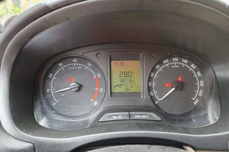 Used Skoda Fabia 2014 1.4L Manual Crystal Edition Instrument Cluster