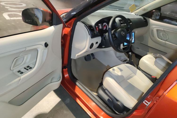 Used Skoda Fabia 2014 1.4L Automatic Crystal Edition Interior 3