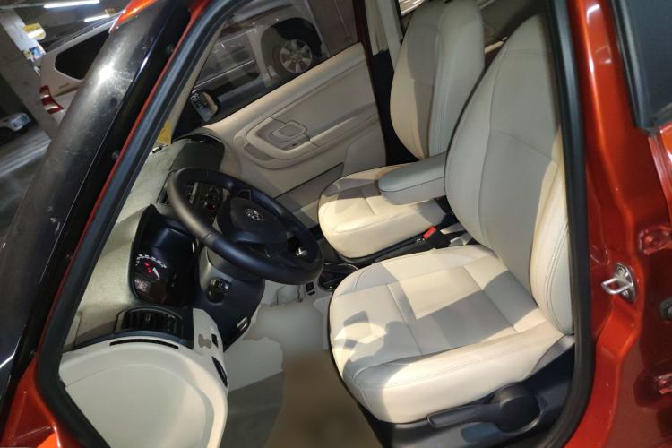 Used Skoda Fabia 2014 1.4L Automatic Crystal Edition Left Front Seat