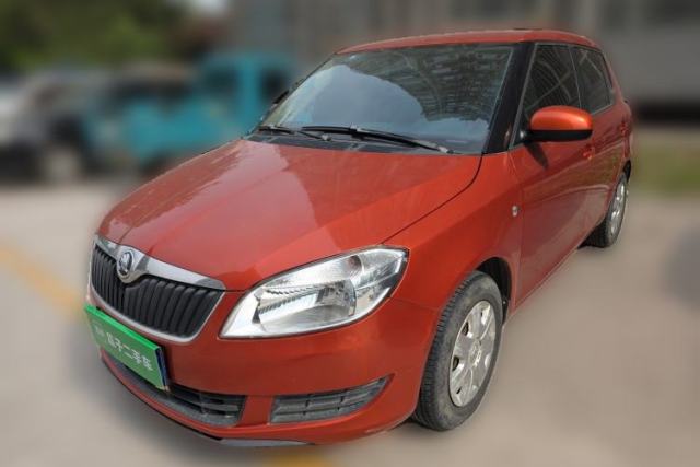Used Skoda Fabia 2014 1.4L Automatic Crystal Edition