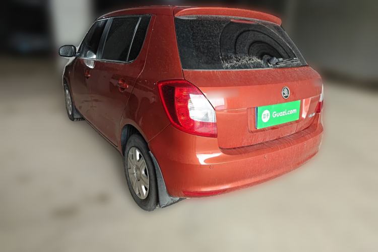 Used Skoda Fabia 2014 1.4L Automatic Crystal Edition Rear Left 45 Deg