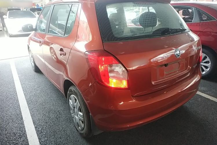 Used Skoda Fabia 2014 1.4L Manual Crystal Edition Rear Left 45 Deg